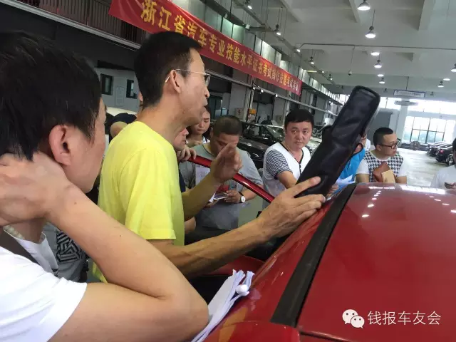 小时新闻帮帮团之“二手车评估”今日上线：家有旧车吗？来问问