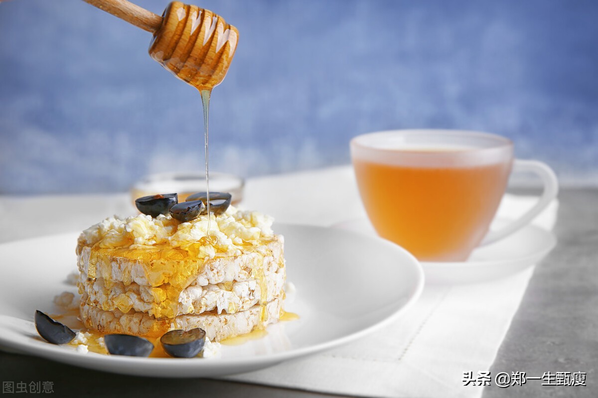 极低热量饮食：高蛋白、低热量、低碳水化合物的减肥计划