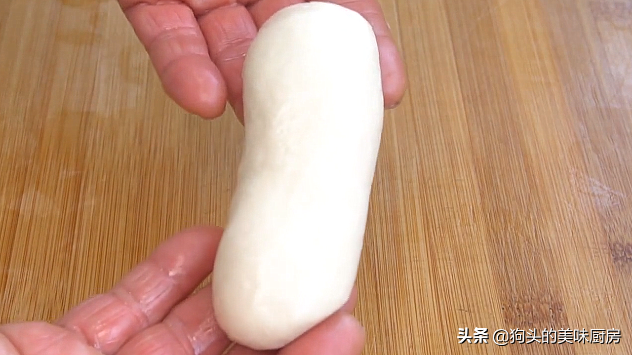 酥掉渣的葱油饼，原来是卷出来的，外酥里软，凉了也不发硬，真香