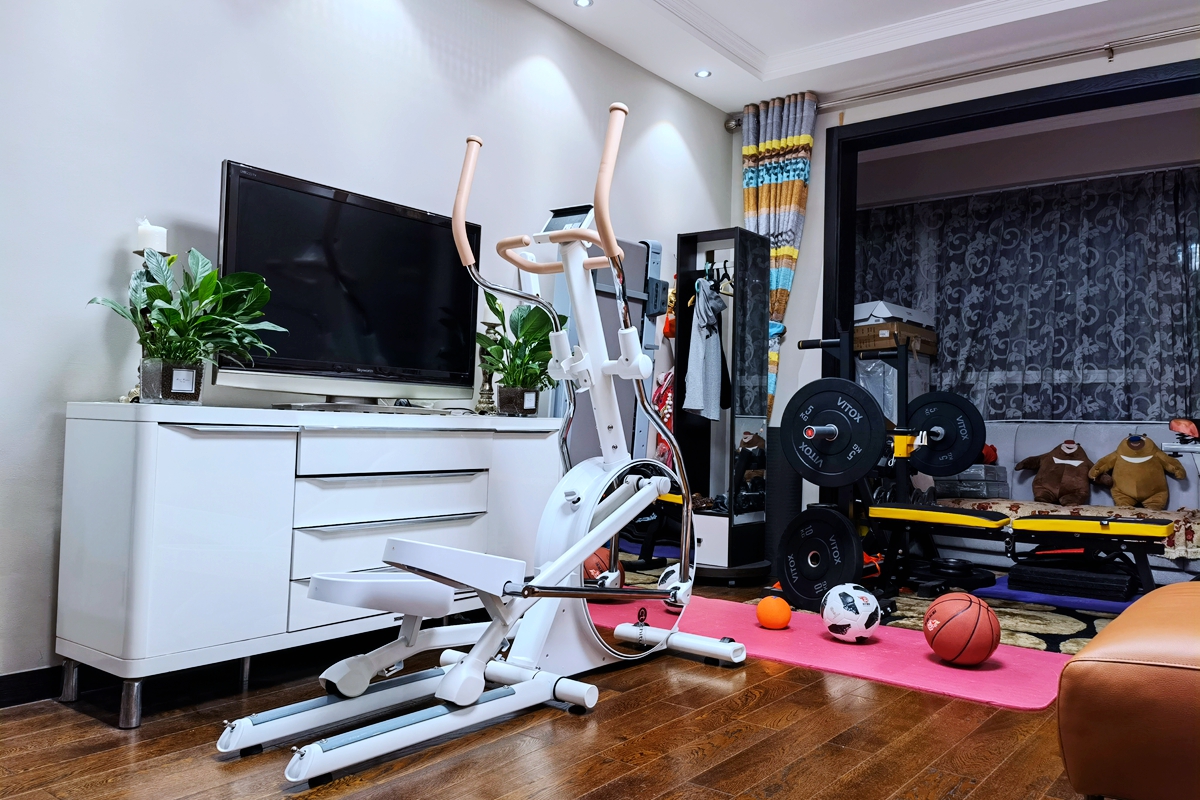 你只管運動，身材和健康交給TA，赤兔鏡面全尺寸橢圓機