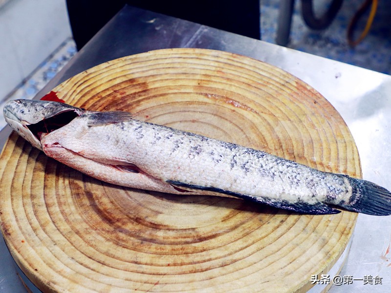 烧鱼片的灵魂做法，鱼片不碎不散还特鲜嫩，比饭店的还好吃