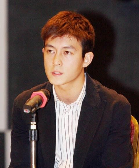 陈冠希2008年艳照门及大学阶梯教室事件始末