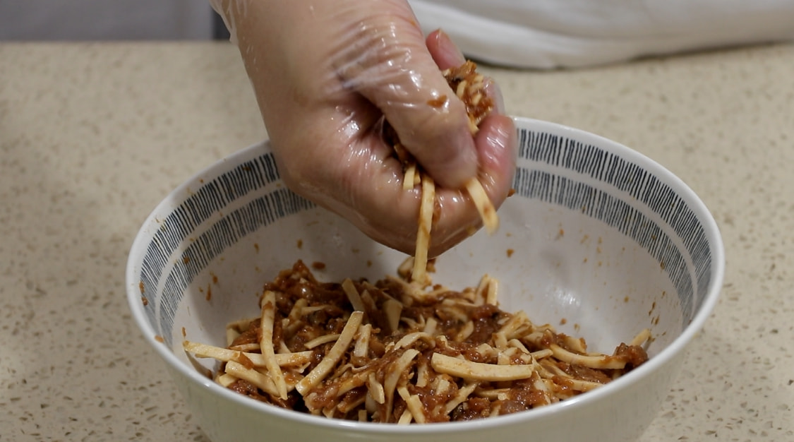 冬季要多吃芋头，吃南瓜冬瓜不如吃它，不用油炸，营养又美味