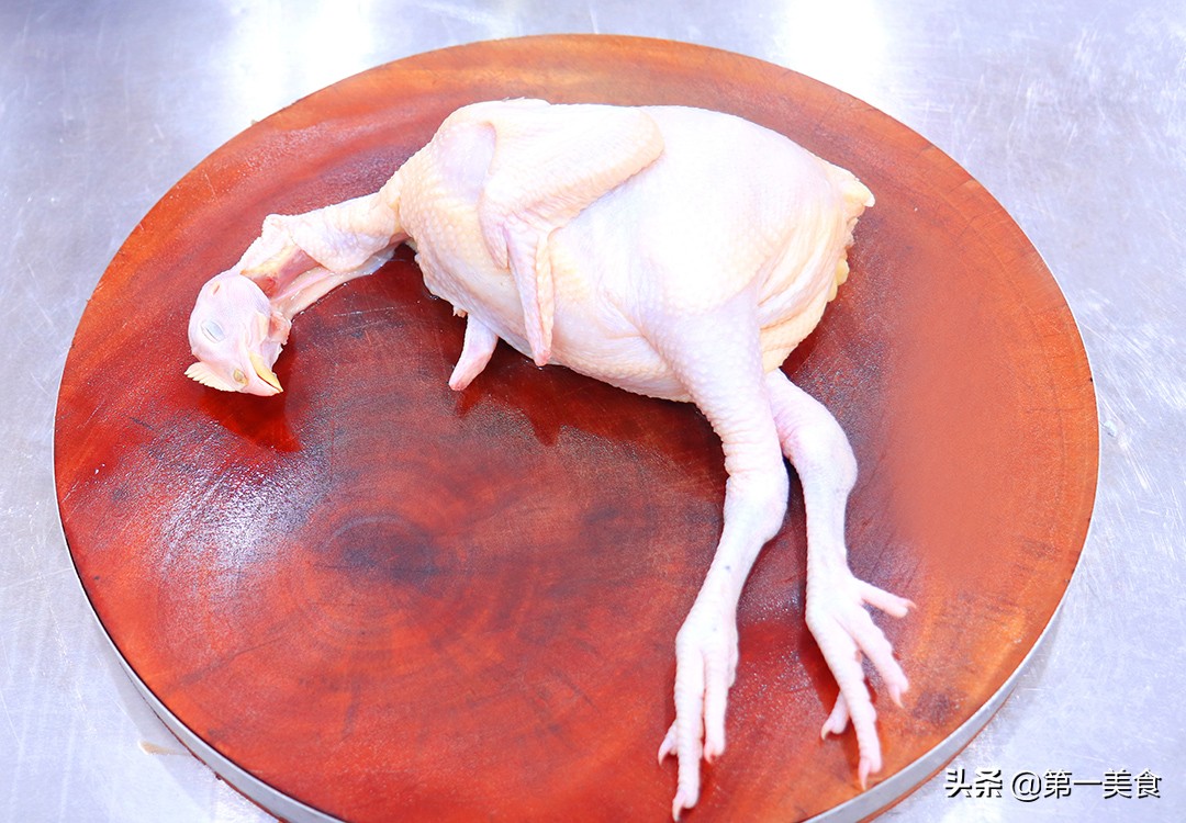 炸鸡块是用面粉还是用淀粉，很多人都不知道，厨师长教你正确做法