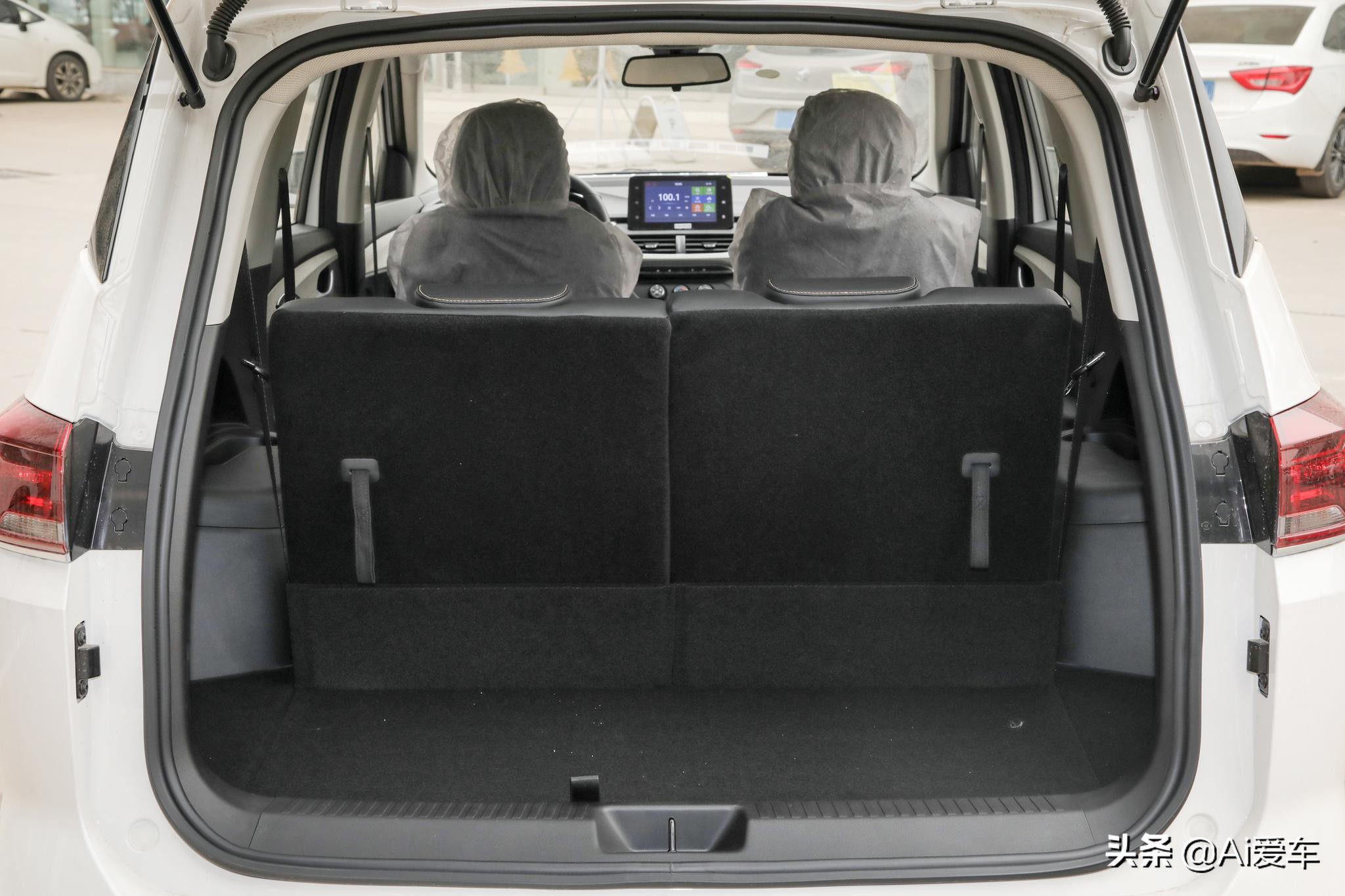 很便宜省油独立大6座MPV，自动挡家用，实用好养，实拍宝骏360