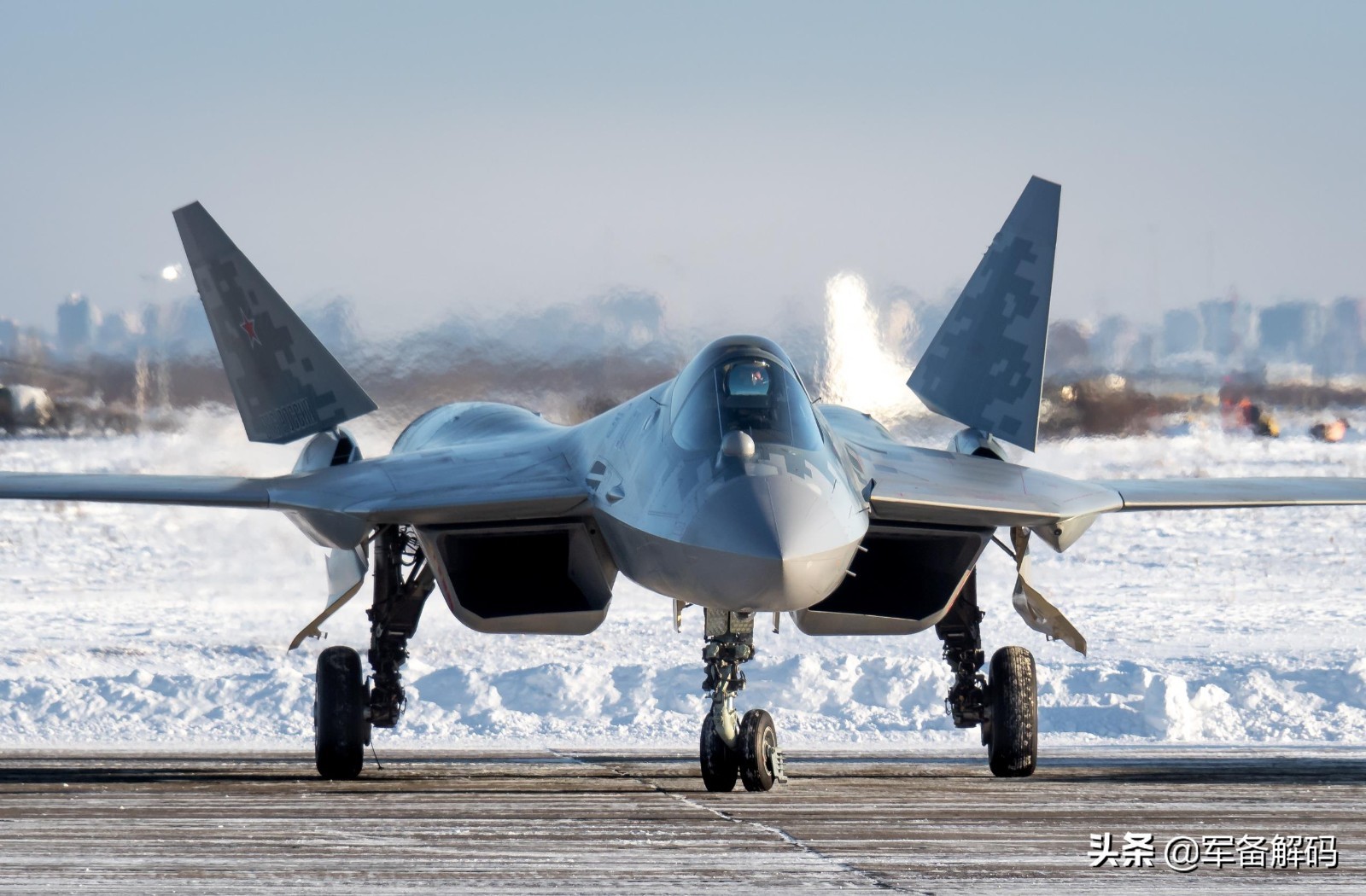 ��-57��ˤ1�ܣ�F-22��F-35��ˤ5�ܣ�Ϊ�μ�-20���ڱ���1�ܲ�ˤ��