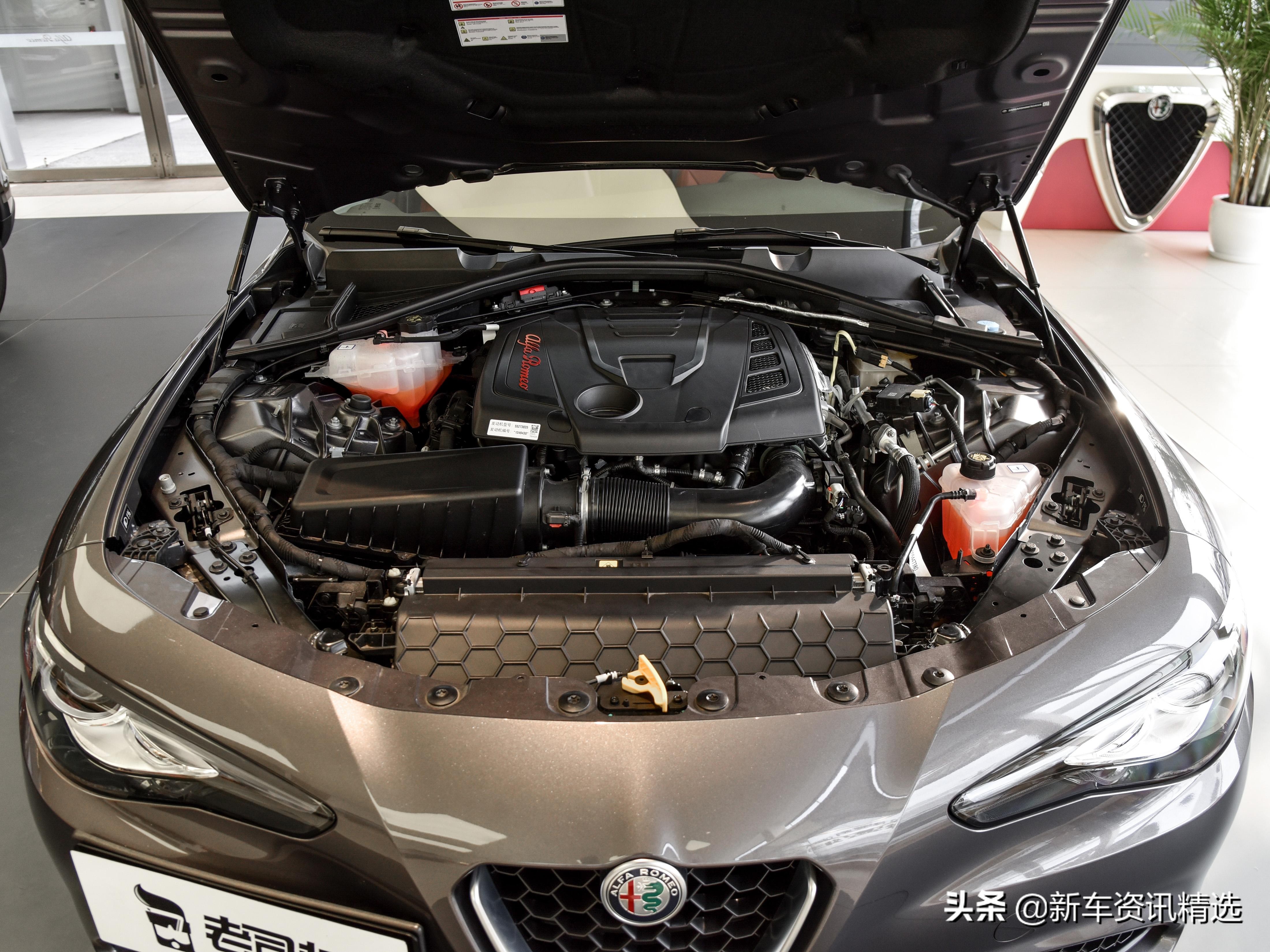 280马力意大利进口车，8AT，阿尔法·罗密欧Giulia