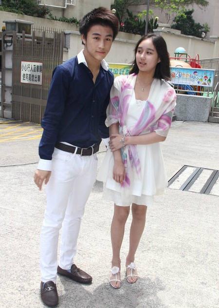 被何鸿燊宠爱，貌美还是学霸，21岁身家超6亿，何超欣让人羡慕？