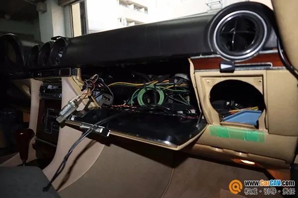 老爷车梅赛德斯奔驰SL500（R107），怎么改音响才好？