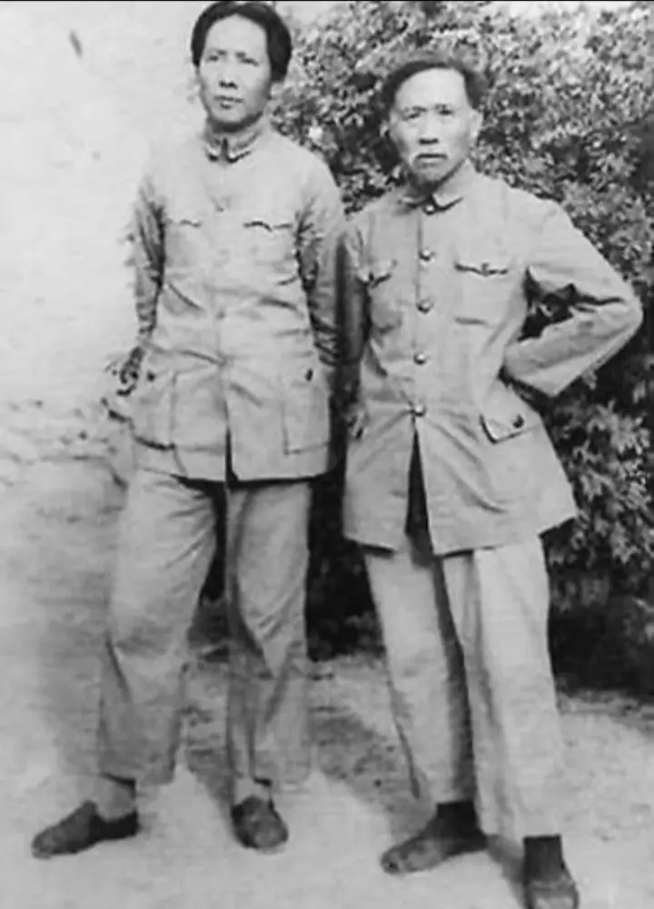 延安五老之一，同时也是毛主席老师的徐特立先生的革命的一生