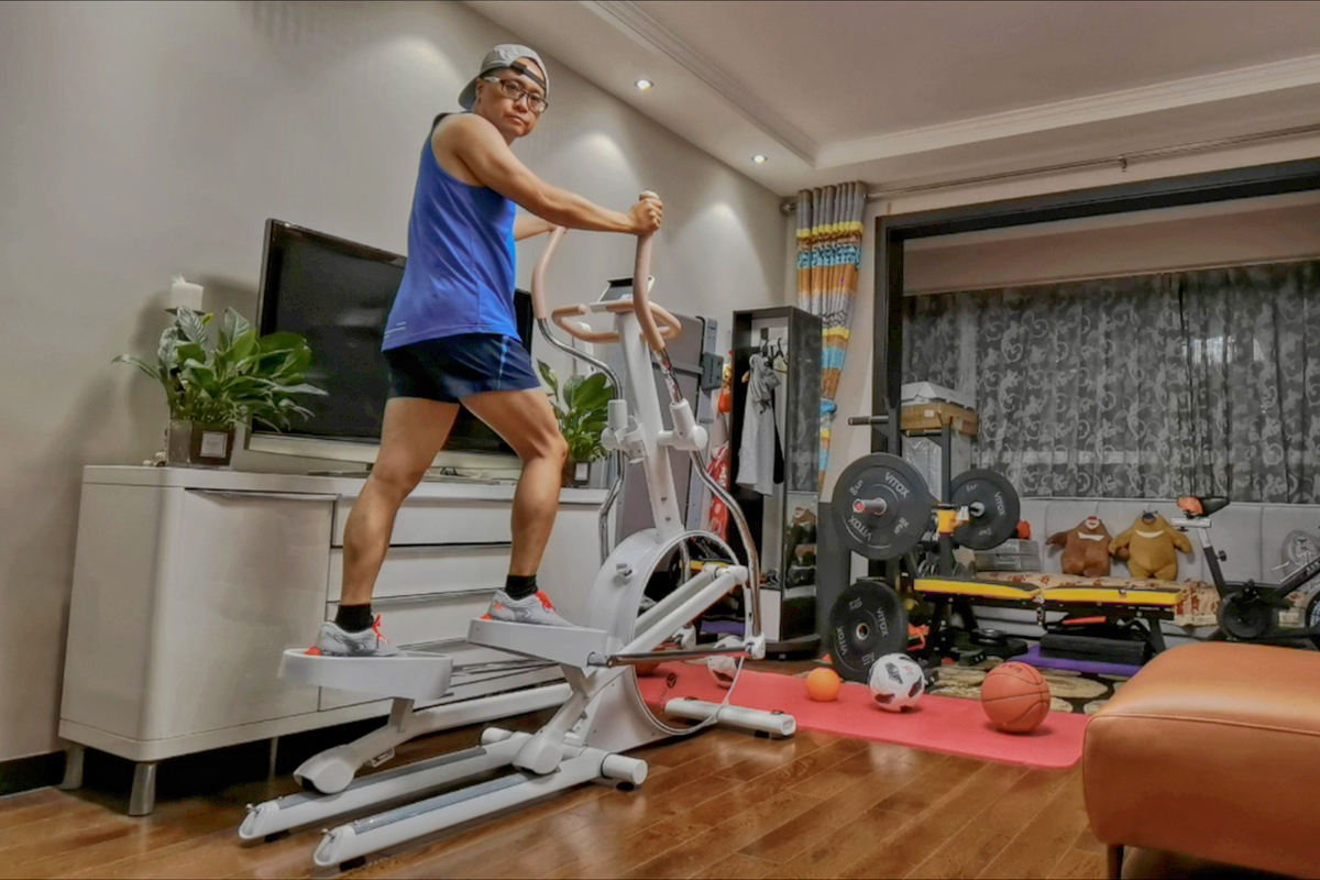 你只管運動，身材和健康交給TA，赤兔鏡面全尺寸橢圓機