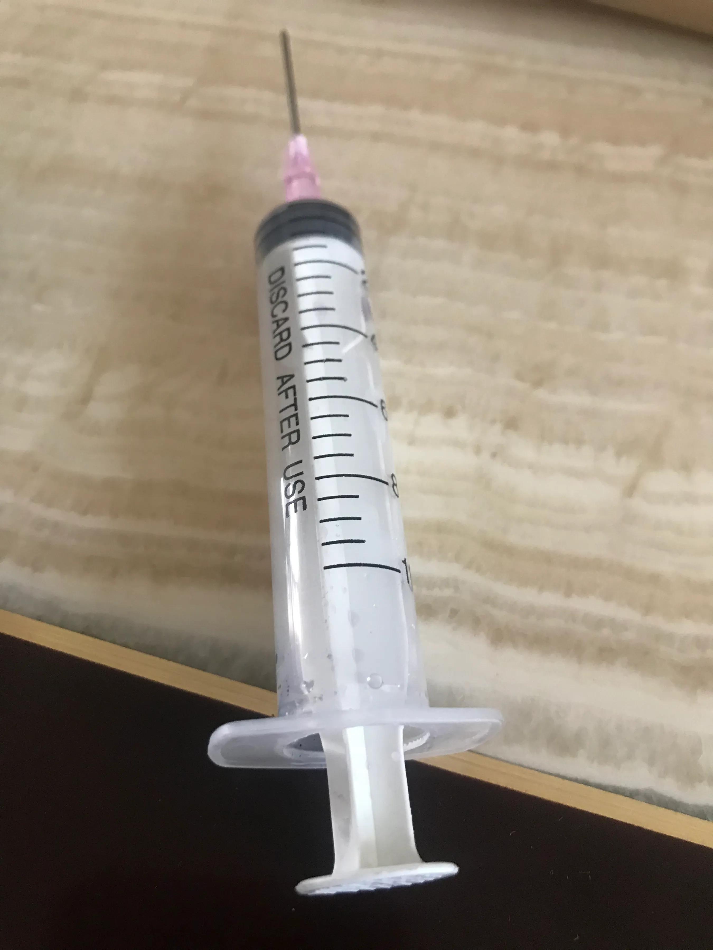 给喷墨式打印机加墨，楼主太难了