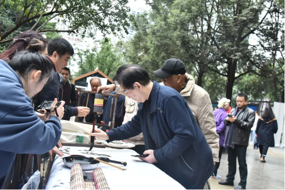 众多知名文艺界名家嗨玩风“锦”如画采风行活动