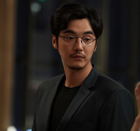 "陆展博"困住了金世佳,沉寂13年后,《扫黑决战》让他直接封神