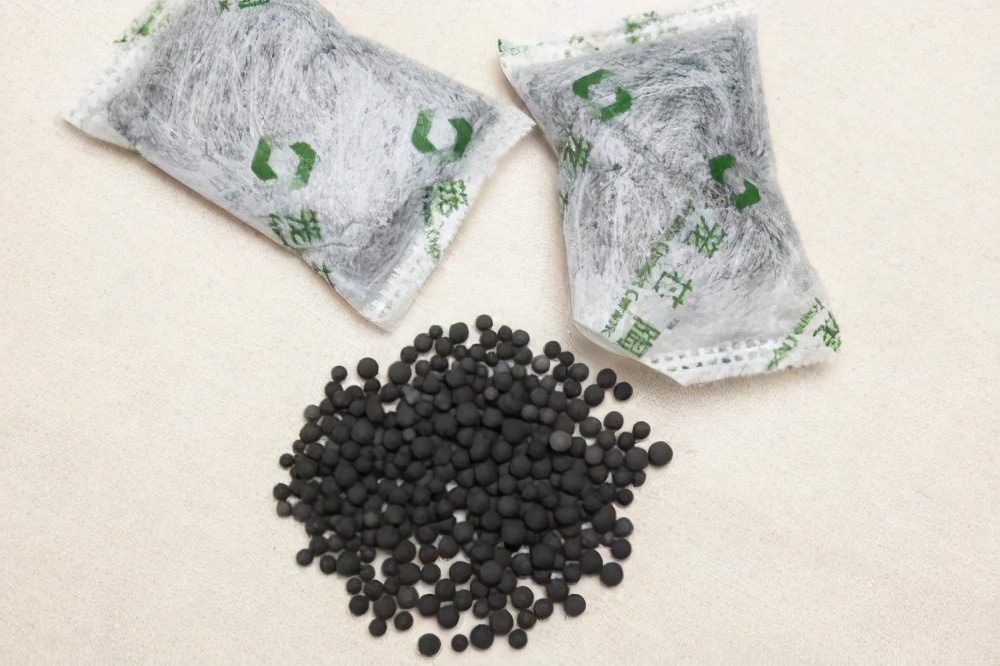 鞋子穿得太臭了，怎么除臭有技巧，赶紧试试这几招
