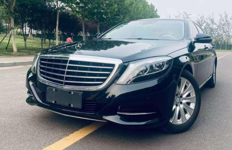 为什么国人宁肯90万买2.0T奔驰S级，也不愿50万买北京奔驰C300？