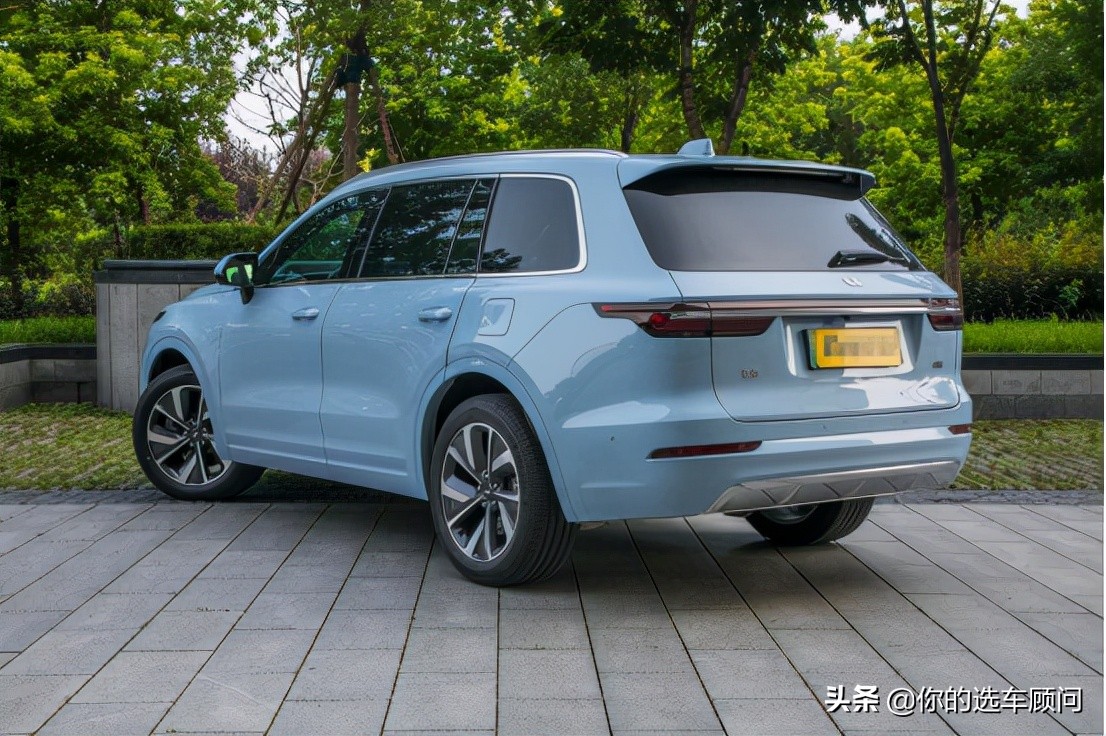 拥有四个按摩座椅，6座家用SUV，能加油的电动车，带你看理想ONE