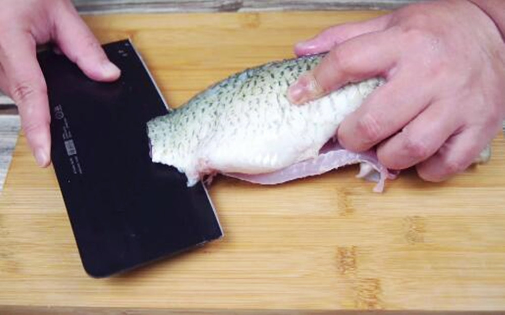 鲫鱼去刺
