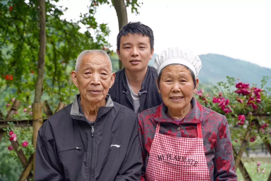 抖音如何升级至最新版？字节跳动近期动态一览