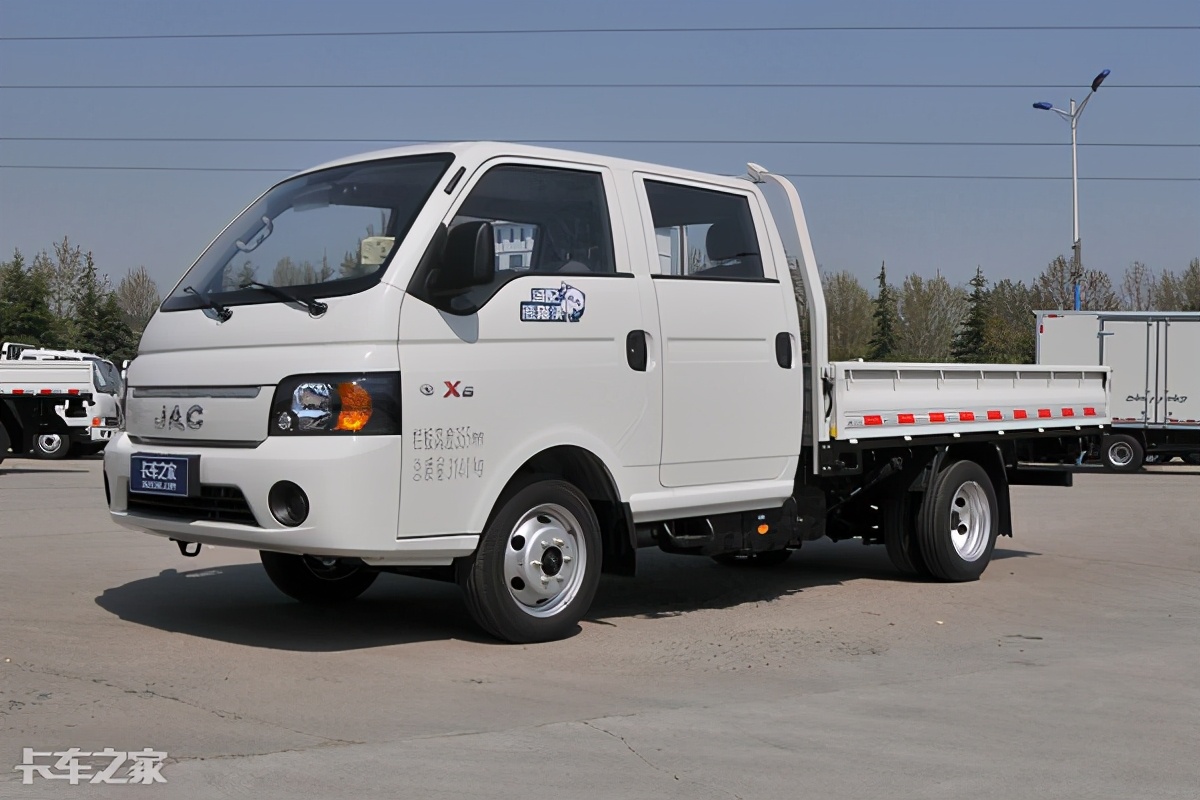 既要拉人还要装货,4款双排微卡任你选,最高不超过6.5万