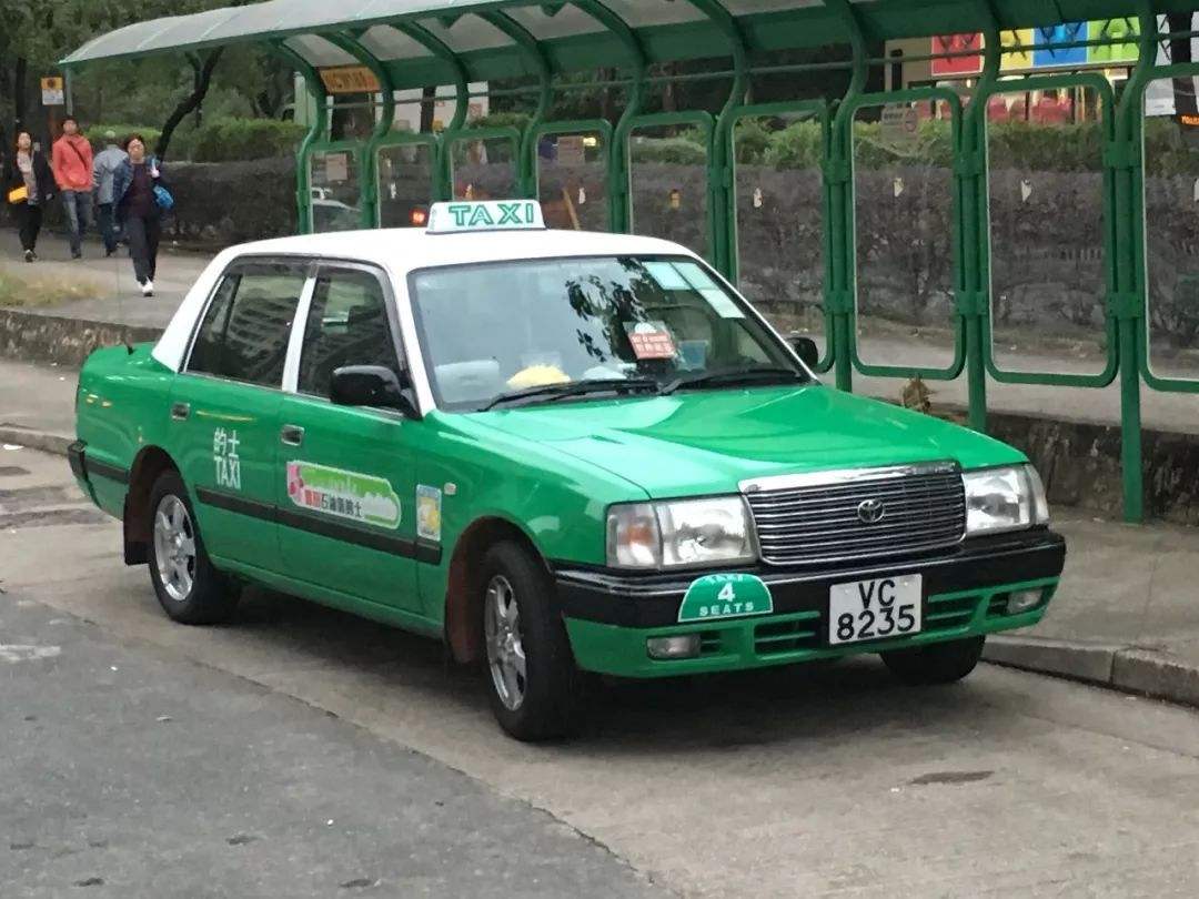 深扒香港出租车：为何宁愿用30年的老皇冠，也不用比亚迪电动车？