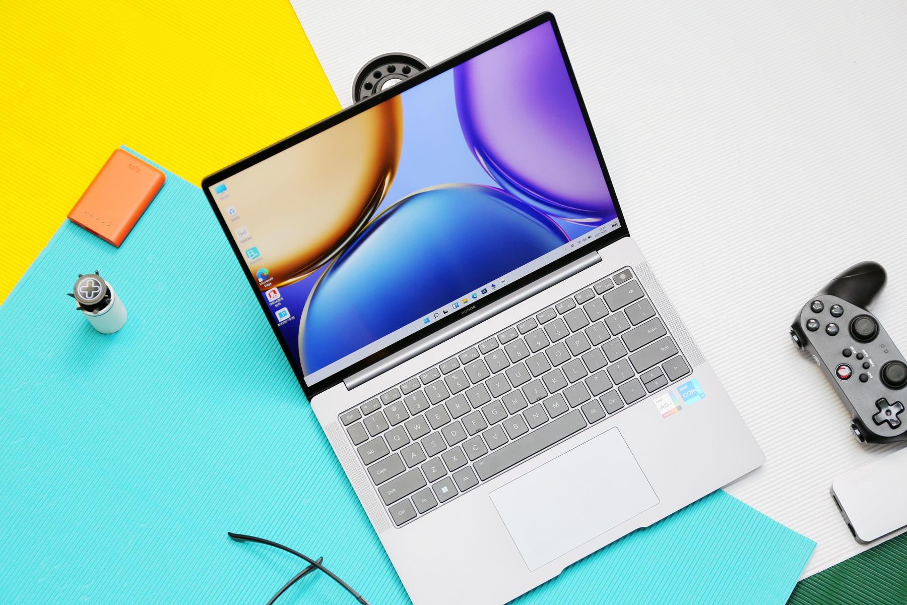 荣耀首款搭载Windows 11的笔记本，荣耀MagicBook V 14 抢先体验