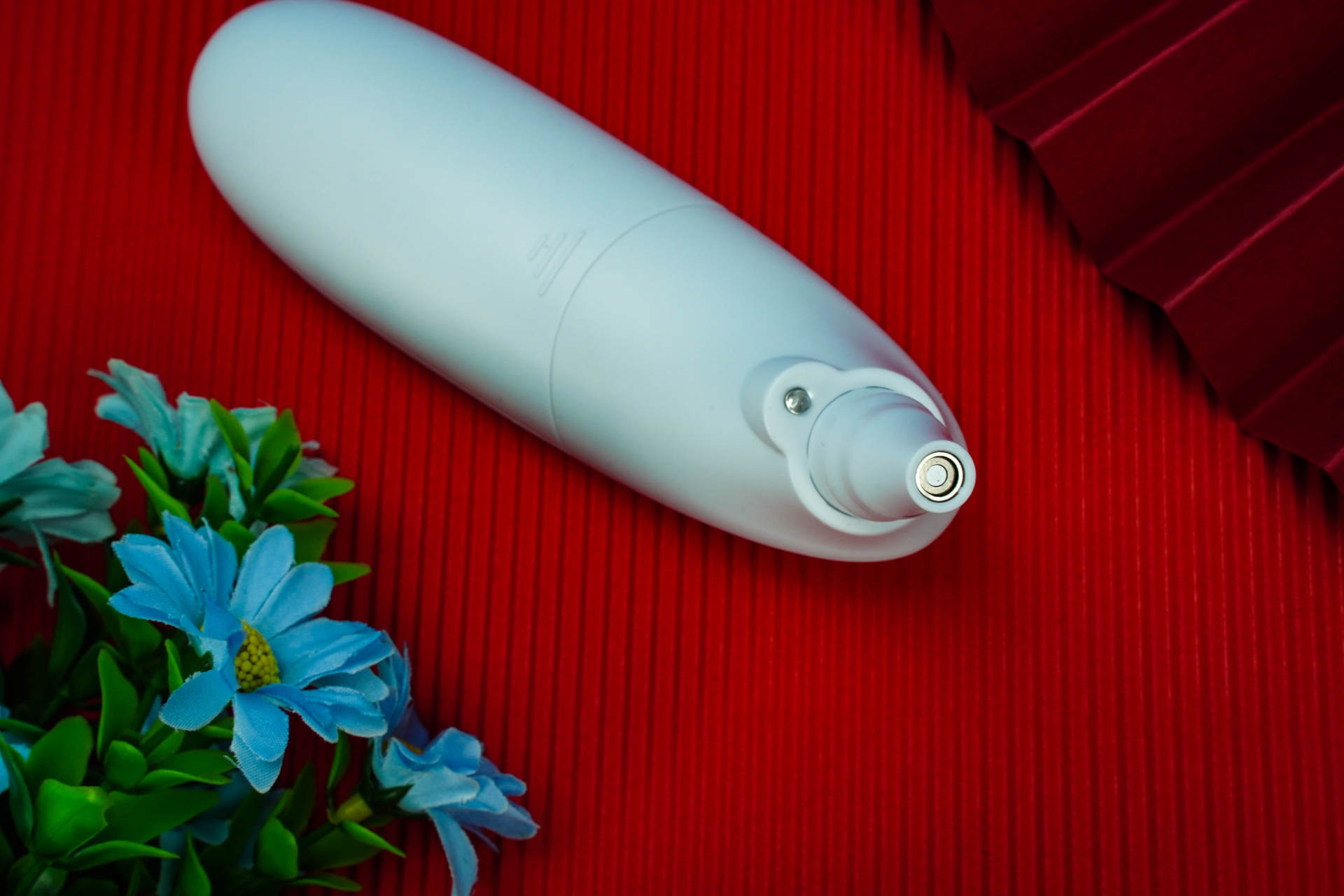 凡米耳温枪（发光版）：一秒测量，显示精准，晚上也能用