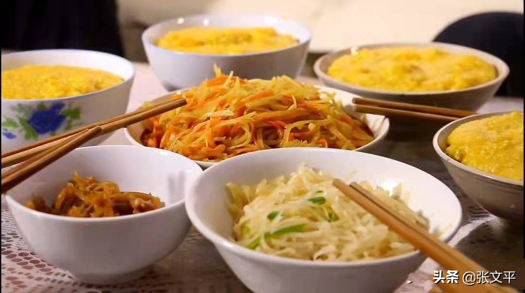 “秫”字读音及与“糁”字的关系解析