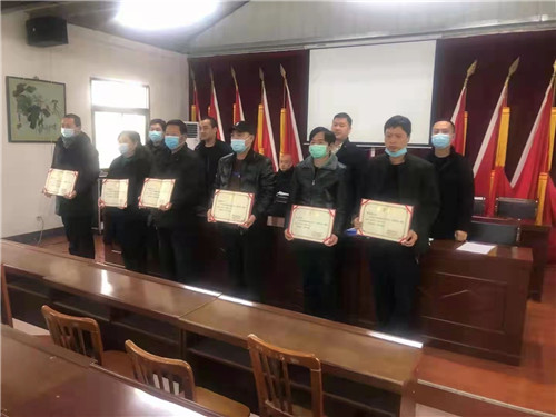 周至县人民法院：脱贫攻坚担当者 乡村振兴赶路人