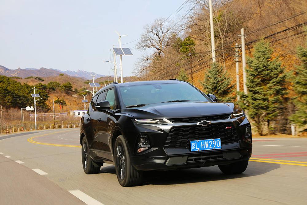 家用大七座也能很年轻，试驾雪佛兰开拓者RS