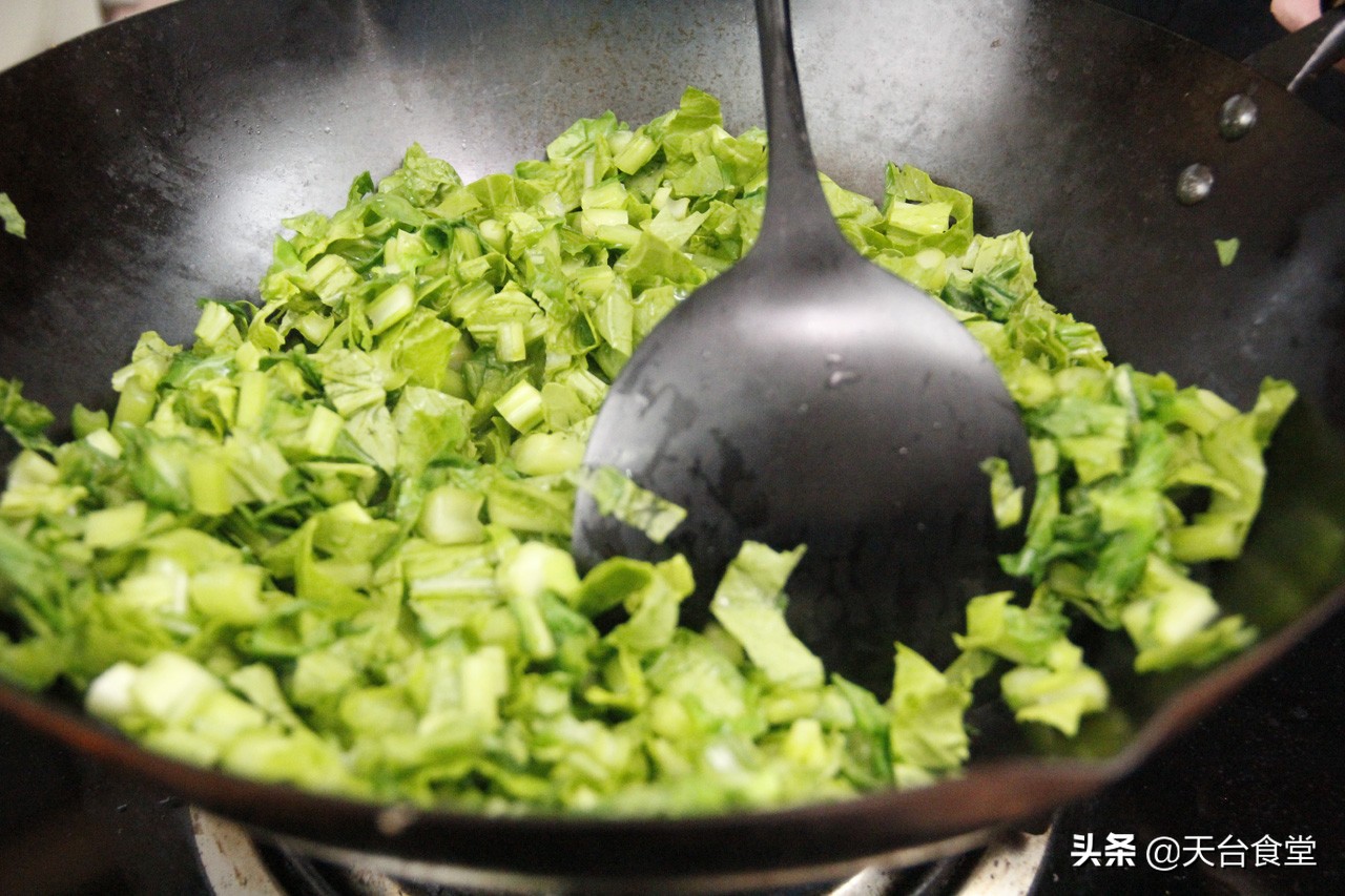 芥菜这样做真好吃，给肉都不换，这一餐我只花了3元钱