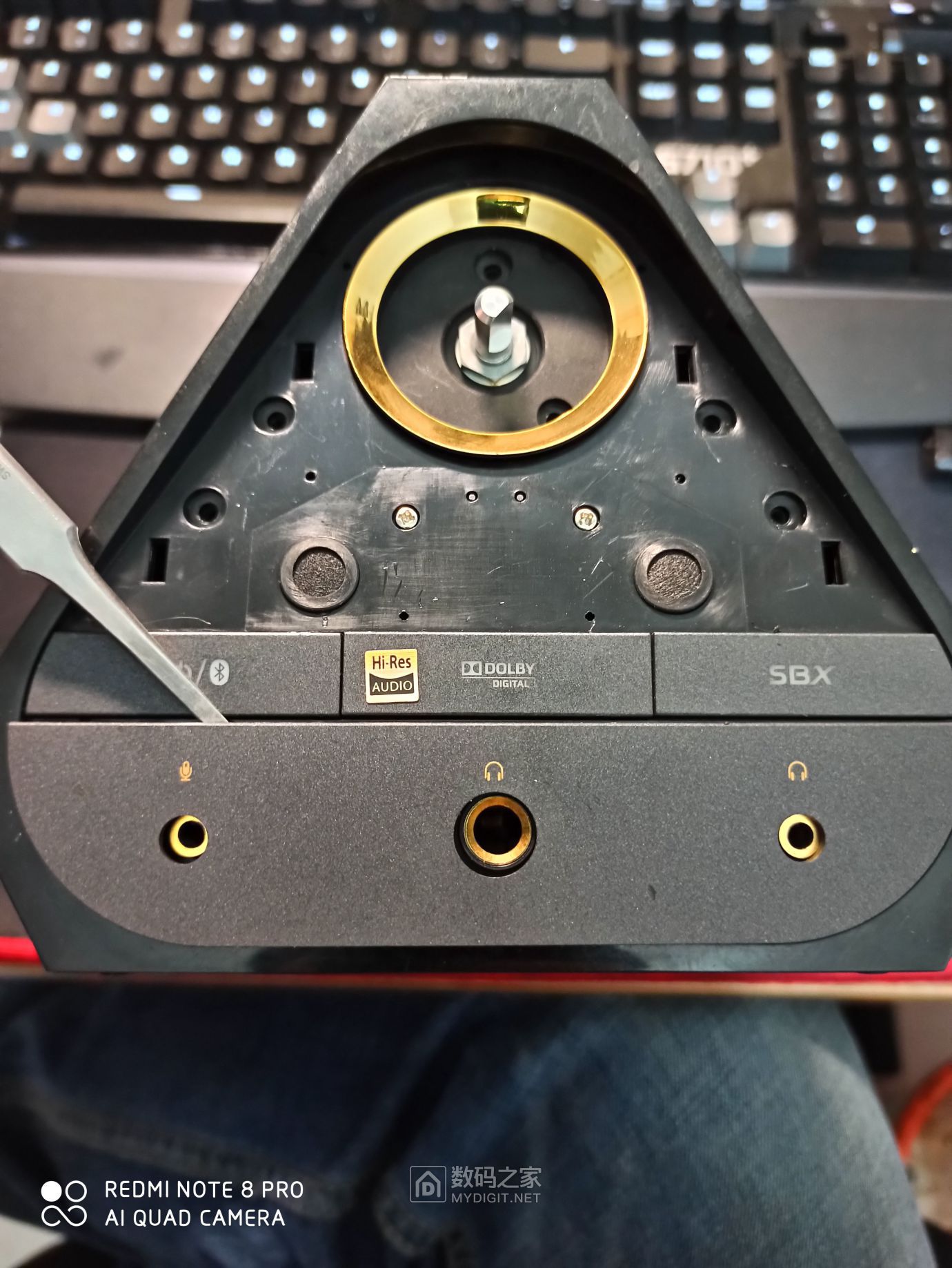 创新SoundBlaster X7外置独立声卡详细微观拆解