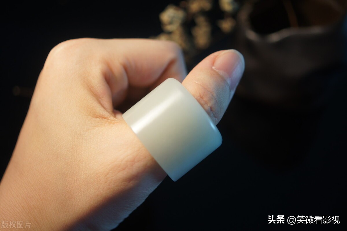 男士適合佩戴什么首飾呢？