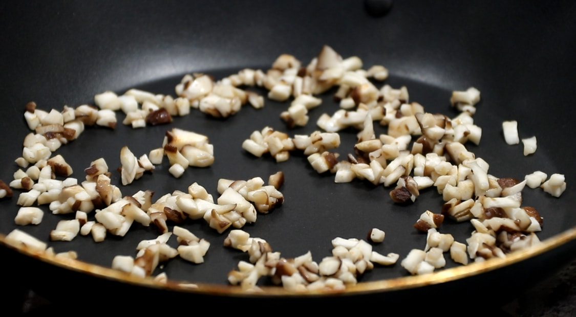 冬季要多吃芋头，吃南瓜冬瓜不如吃它，不用油炸，营养又美味