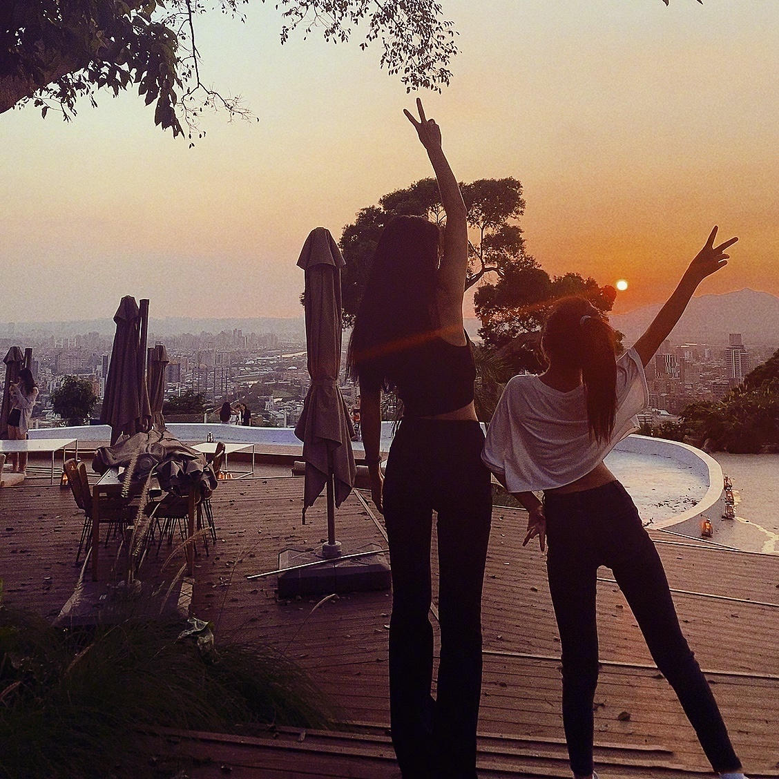 女大十八变！这些基因优秀的星二代，不靠整容照样越长越好看