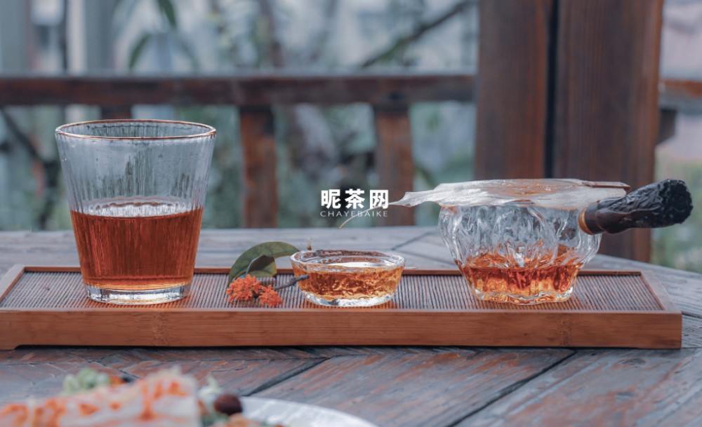 红茶正确冲泡方法：掌握水温与时间，泡出醇香好茶