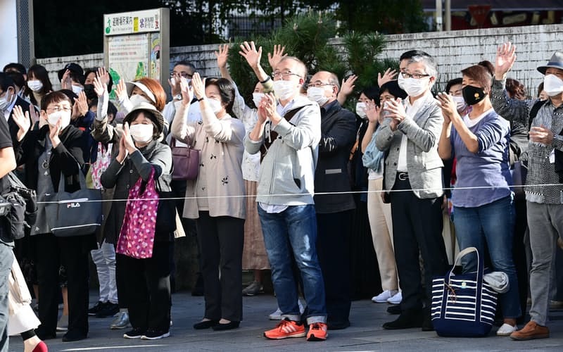 菅田将晖读音及上任一个月连任成功的相关报道
