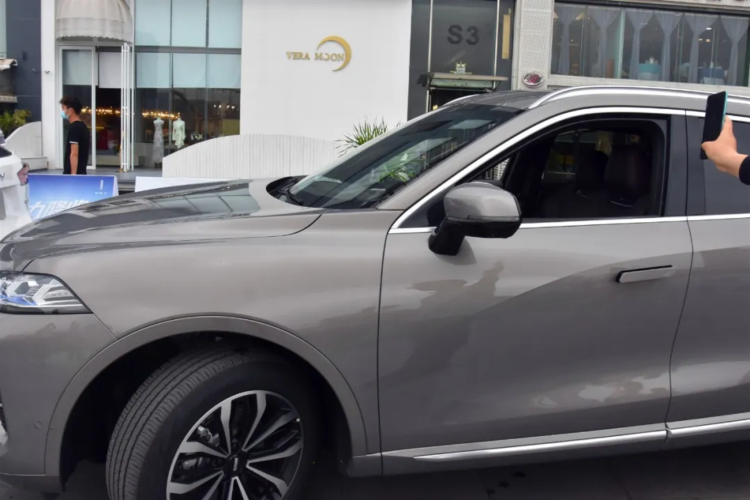 试驾：WEY摩卡，它挑战豪华品牌SUV
