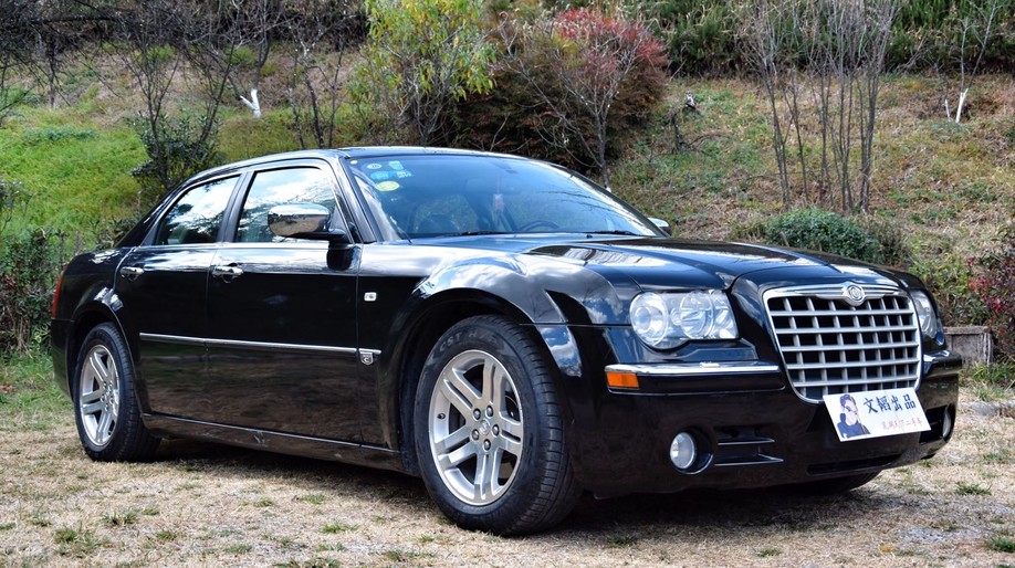 复古、肌肉、典雅——克莱斯勒300C