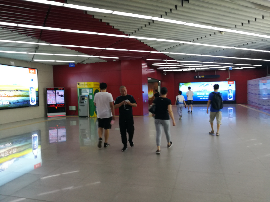回顾北京地铁东直门站：2号线、13号线、机场线的换乘方式很巧妙