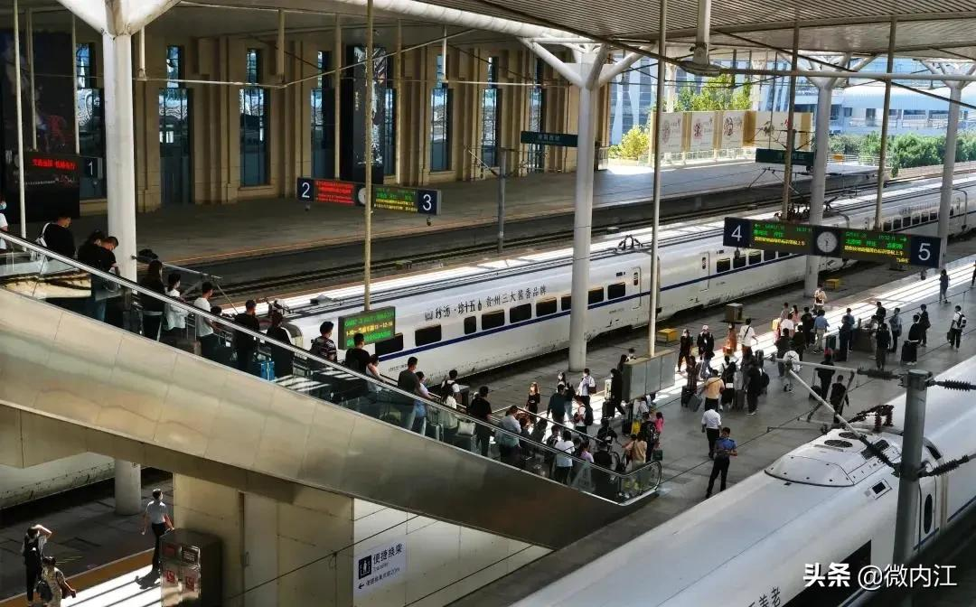 市民注意！今天开始，内江这三个高铁站的列车运行有大变化——