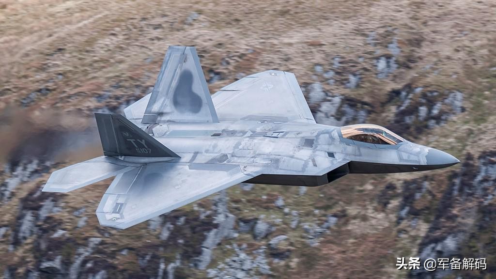 ��-57��ˤ1�ܣ�F-22��F-35��ˤ5�ܣ�Ϊ�μ�-20���ڱ���1�ܲ�ˤ��