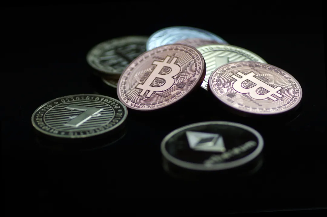 20 年互联网发展走了歪路，他们要「纠正」这个错误