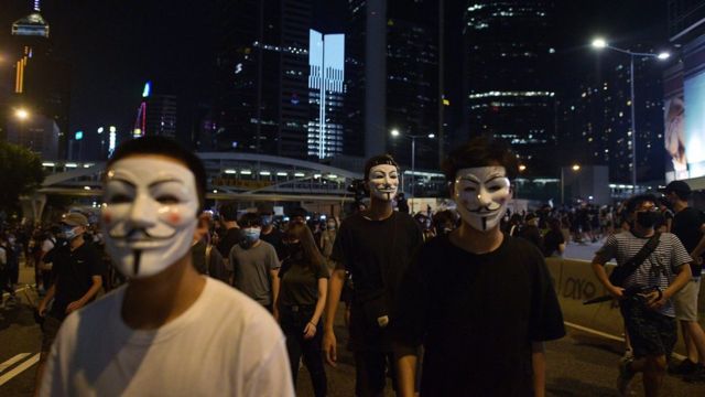 纪律部队人员侮辱殉职女警林婉仪，性质更恶劣，必须追究刑事责任