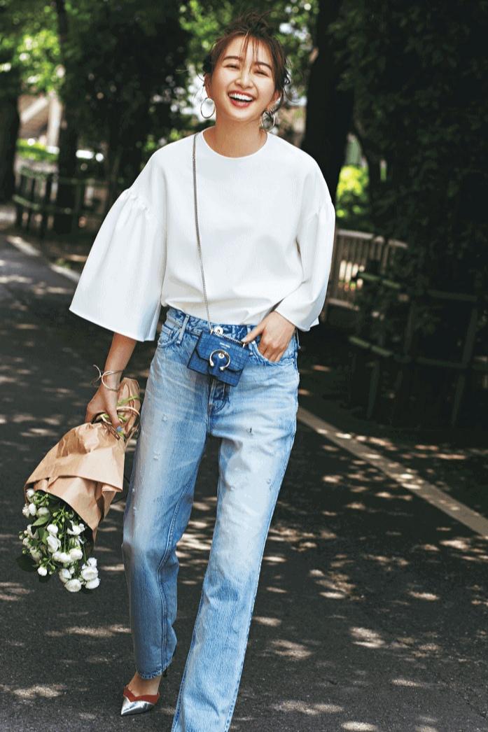 牛仔裤不需要买太多，有这三种颜色就足够，不管多大年纪都能穿