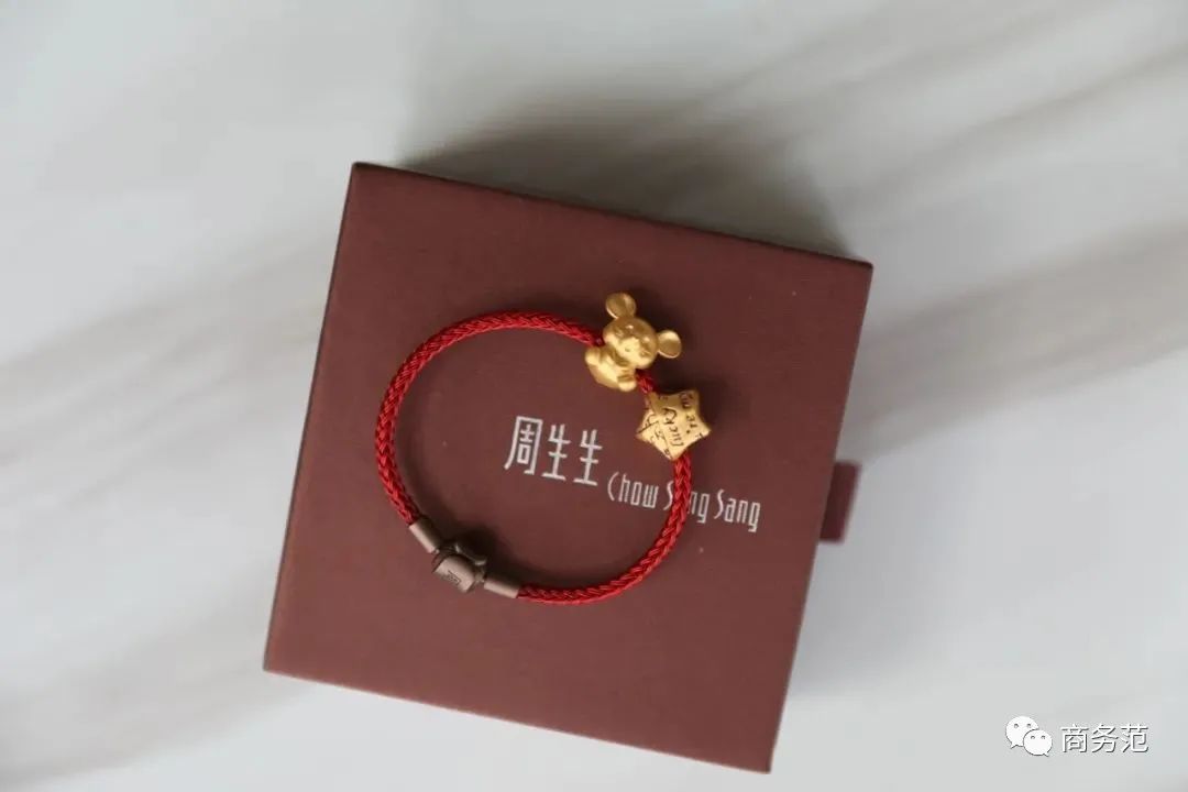 新生婴儿礼物（宝宝的新年礼物）