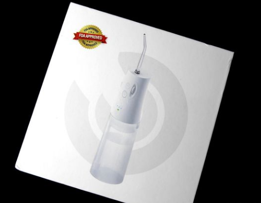 牙齿缝隙清洗不到？Flosmore冲牙器让你体会“牙”塞顿开的感觉