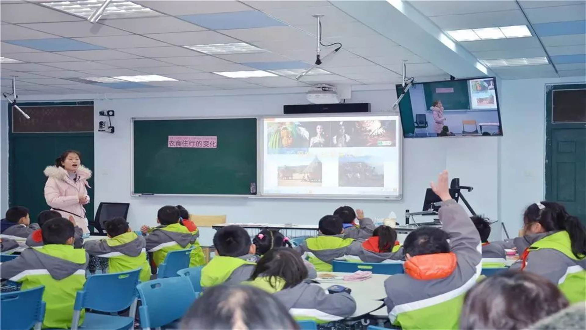 老师改卷批语引起家长不满，教育部回应此事：老师已被惩罚道歉