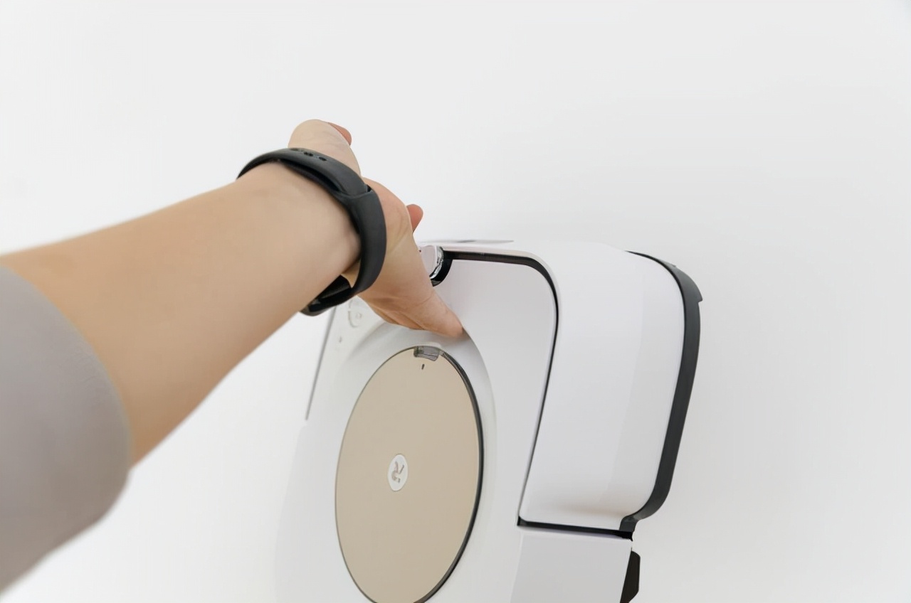 擦地机到底行不行？iRobot m6擦地机器人测评，结局出乎我的预期