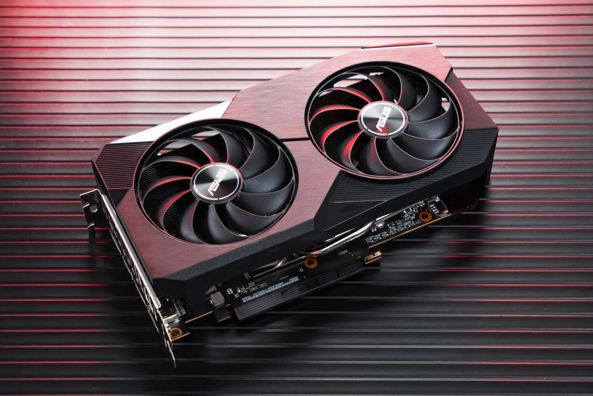 散热强悍、性能无短板的1080P新甜?华硕DUAL-RX 6600-8G昑֍评